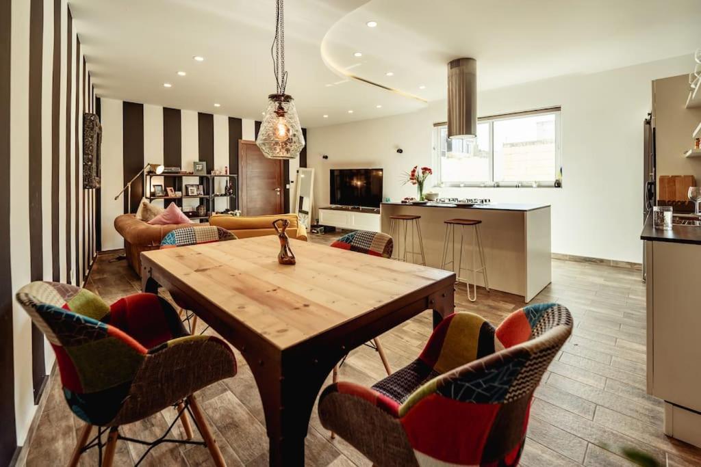 Luxury Designer Penthouse With Private Jacuzzi Apartment Sliema Luaran gambar